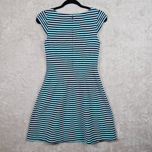 Lilly Pulitzer Briella Dress Small Striped Blue Preppy Nautical Classic Retro - Picture 5 of 7